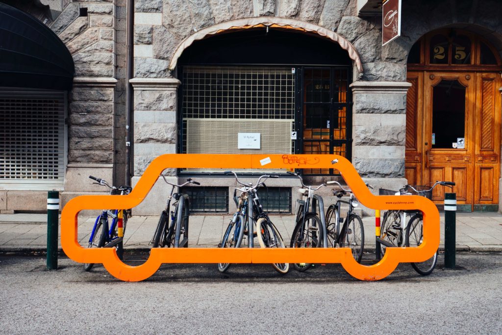 Fahrräder Fahrradständer Auto Franzi in Schweden susan-yin